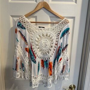 Vivid Importers Boho Feather Crochet Dreamcatcher Tunic Top